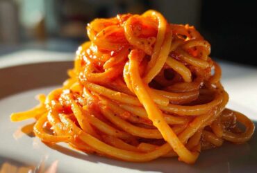 Creamy Dairy-Free Roasted Red Pepper Pasta