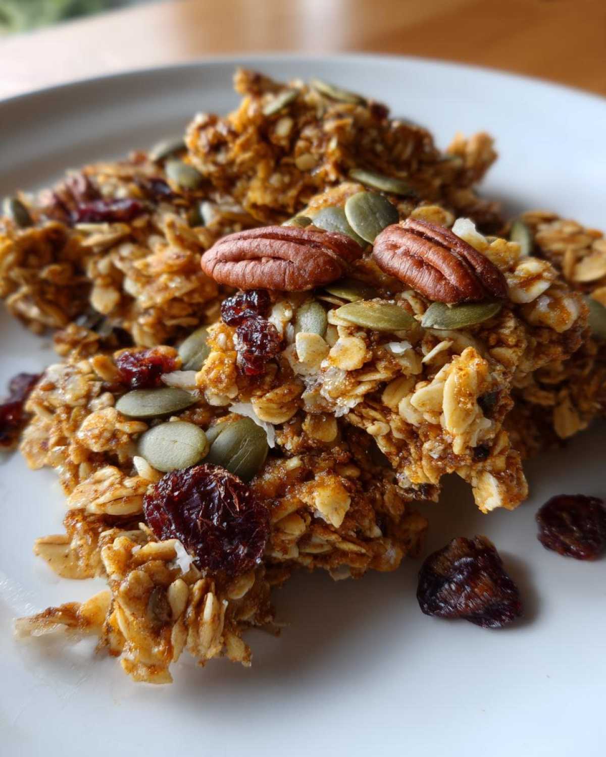 Pumpkin Pie Granola Clusters - detail 3