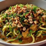Spicy Thai Peanut Zucchini Noodles