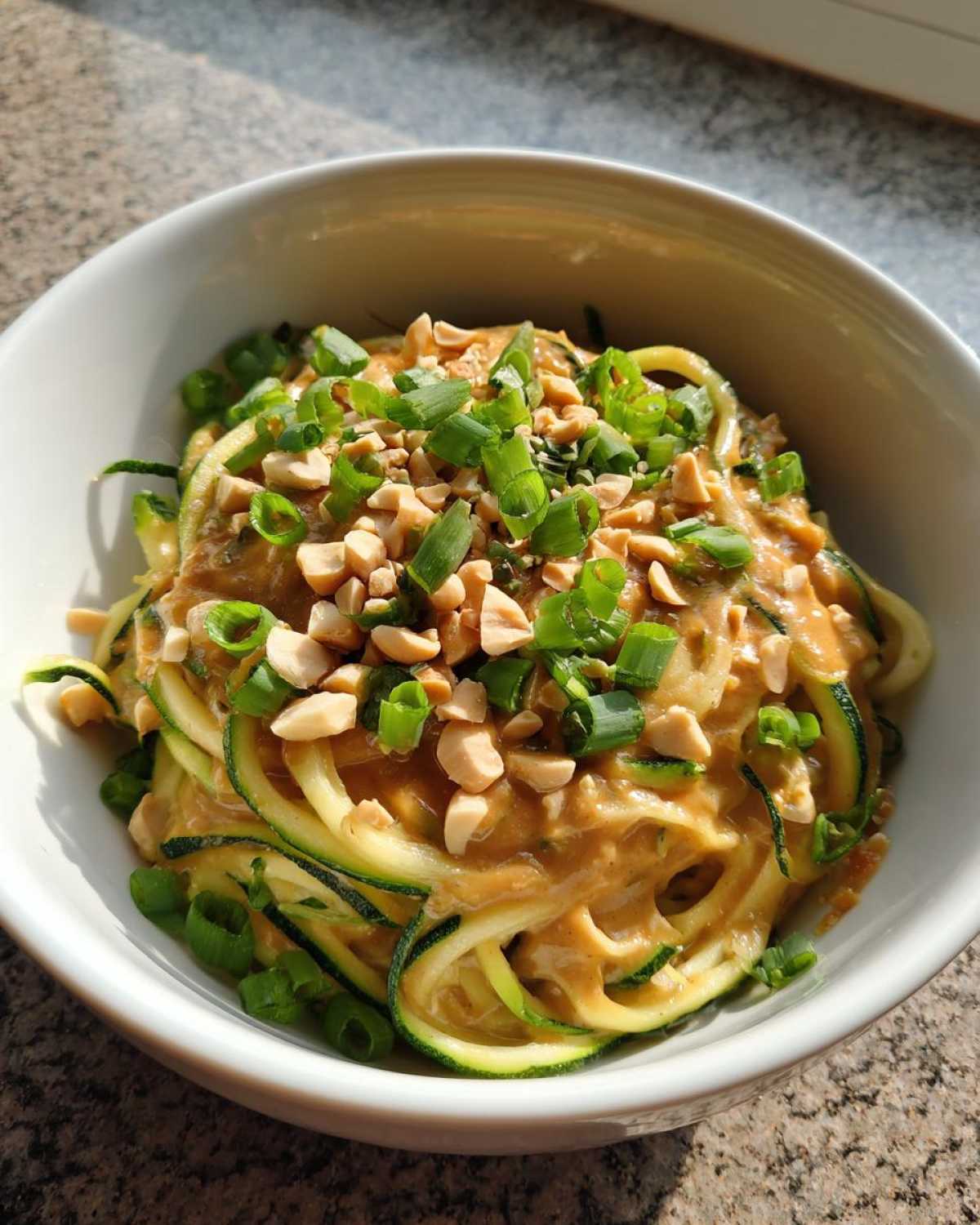 Spicy Thai Peanut Zucchini Noodles - detail 3