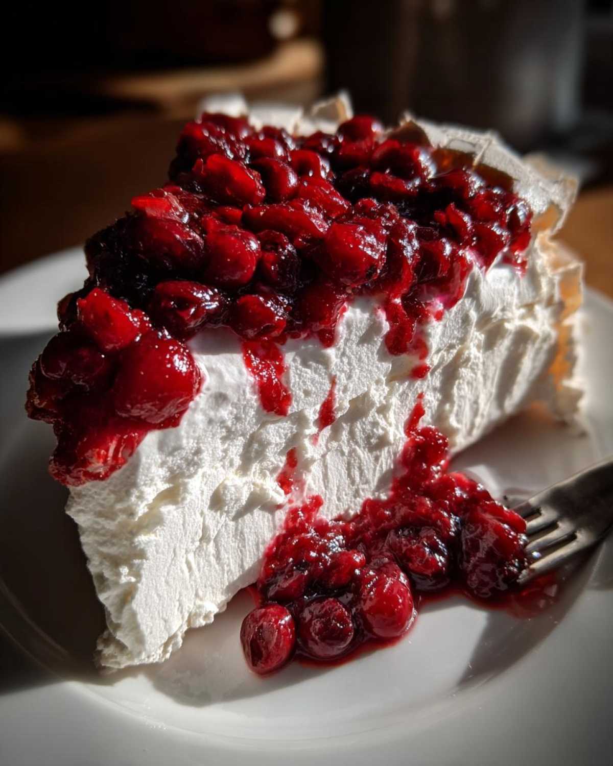 Cranberry Gingerbread Pavlova - detail 2