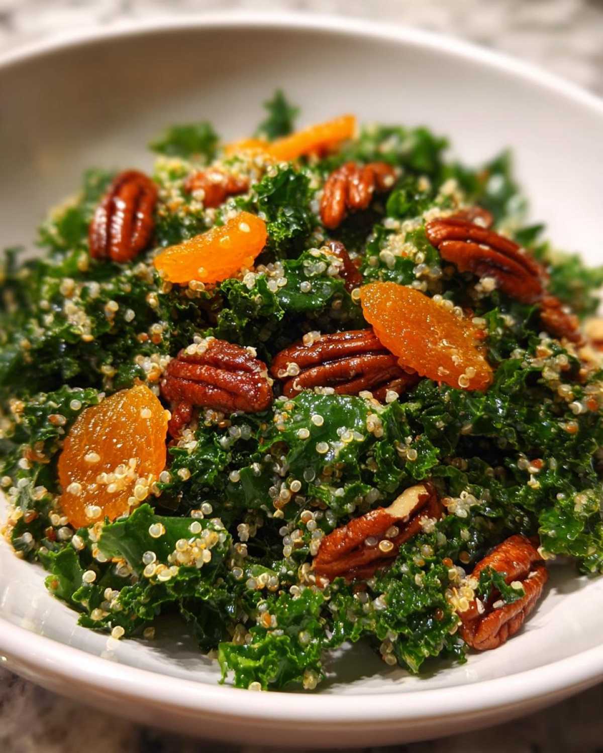 Kale & Quinoa Power Salad with Citrus Dressing - detail 4