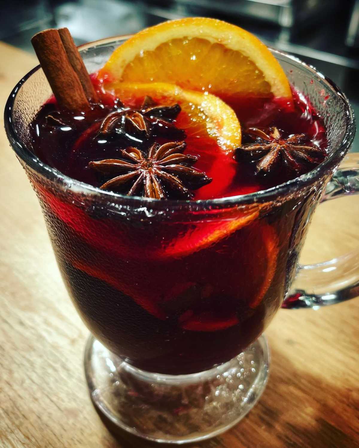 Mulled Wine with Orange and Star Anise - detail 1