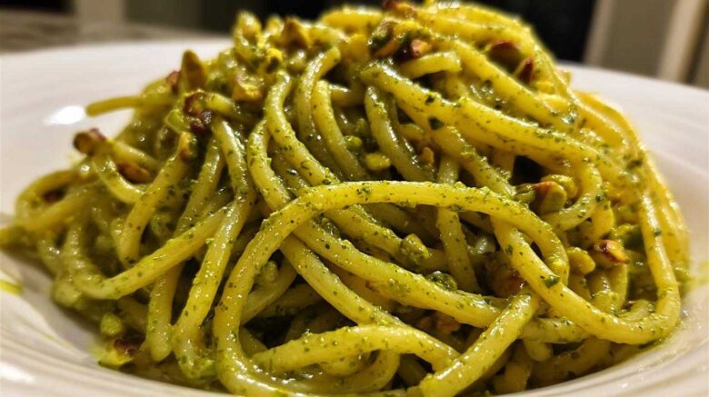 One-Pot Pistachio Pesto Pasta