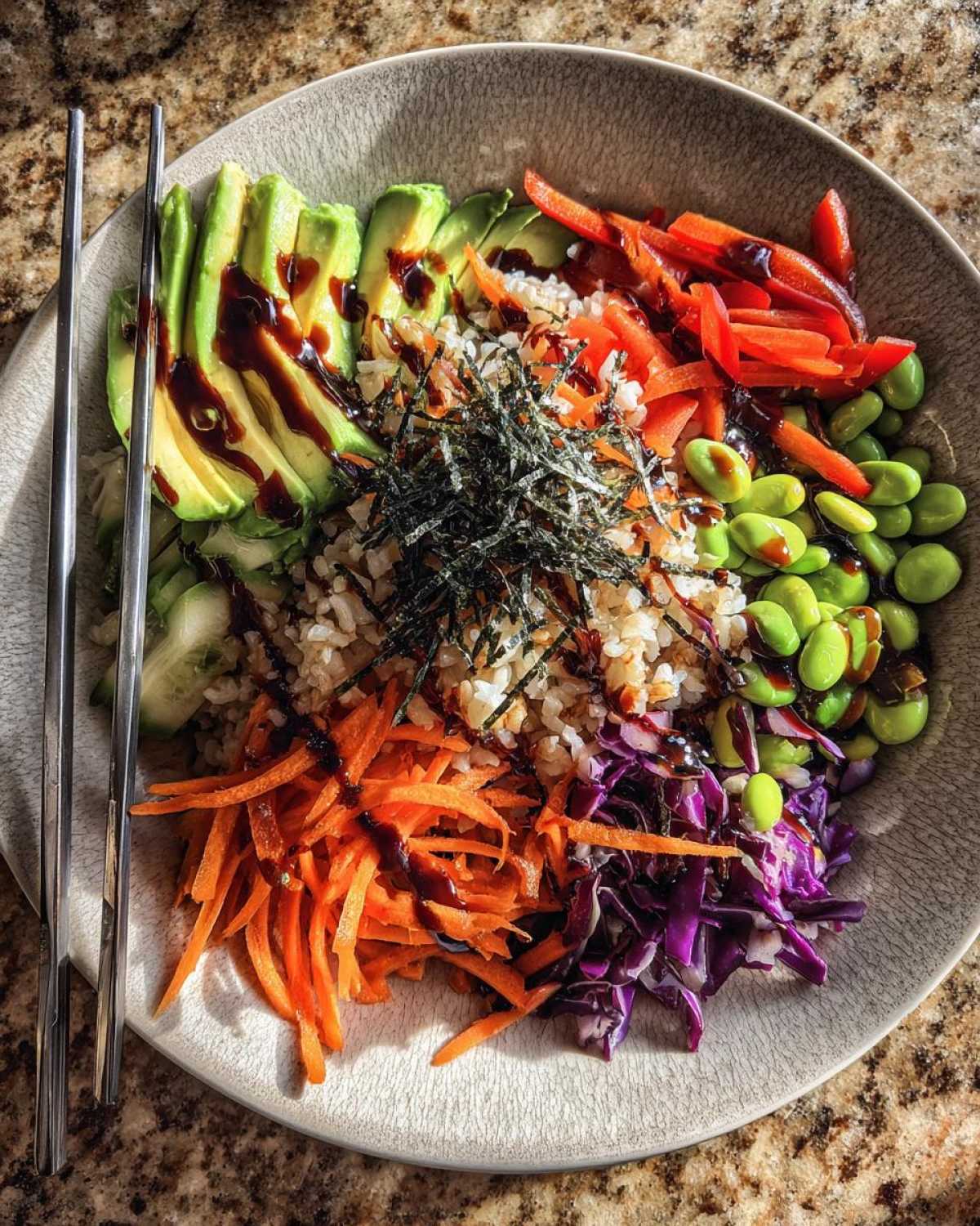 Rainbow Veggie Sushi Bowls with Brown Rice - detail 3