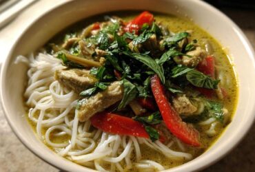 Thai Green Curry Noodle Soup