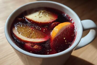 Warm Mulled Cran-Apple Spritzer