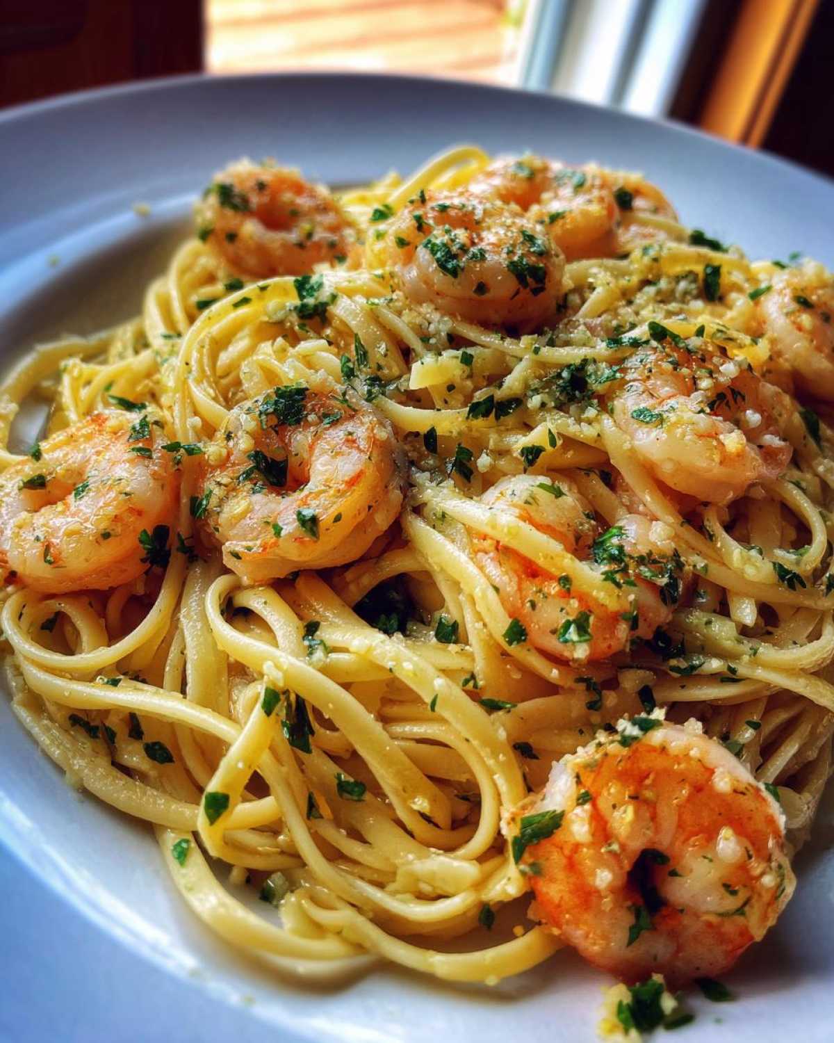 15-Minute Garlic Shrimp Pasta (Fast Weeknight Dinner) - detail 4