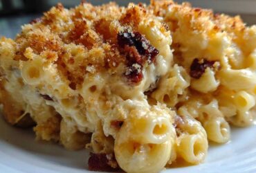 3-Cheese Bacon Mac & Cheese (with Crunchy Topping)