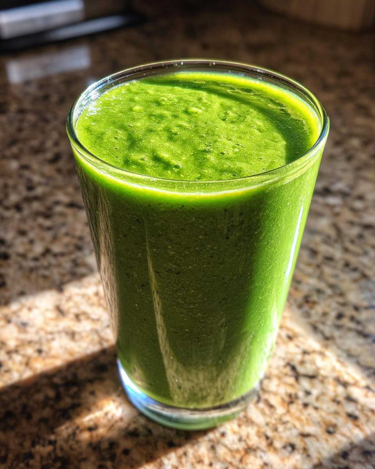 Avocado Spinach Smoothie (Nutrient-Packed Green Fuel) - detail 4