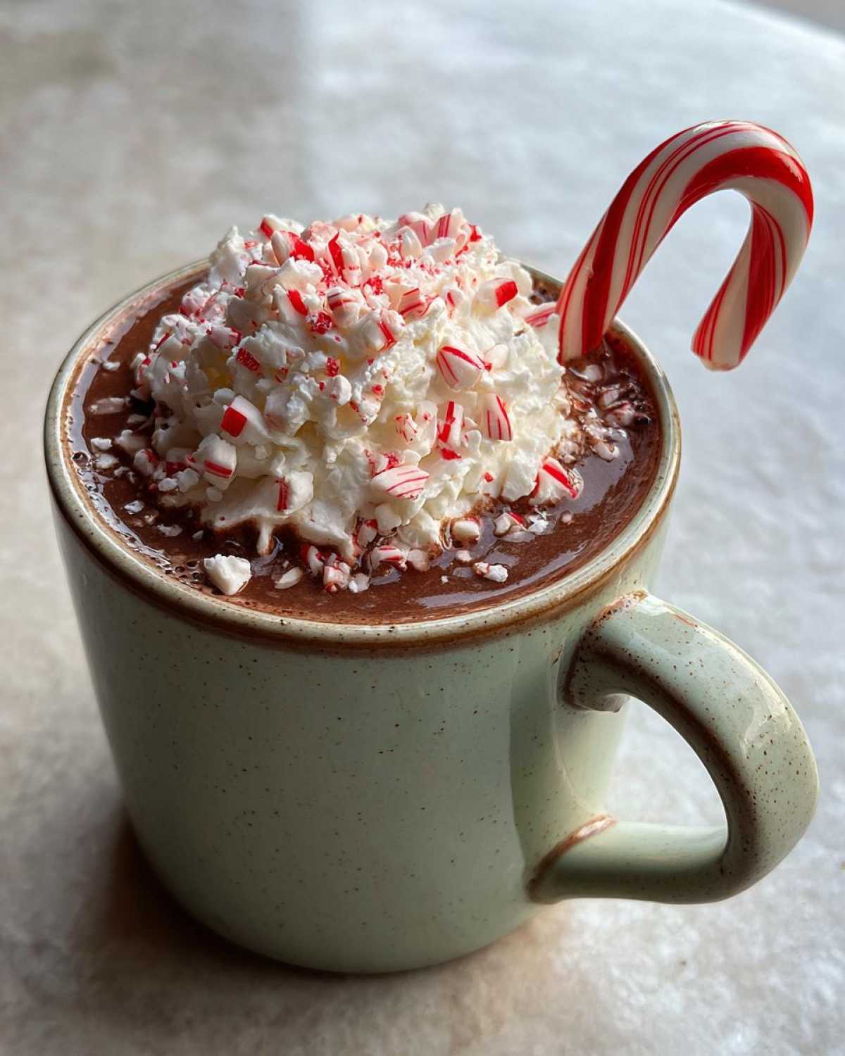Candy Cane Hot Chocolate Latte - detail 3