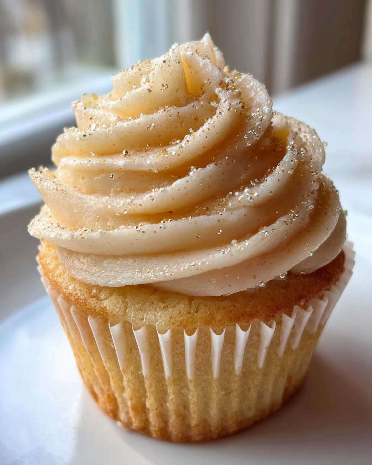 Champagne Cupcakes with Fizzy Frosting (New Year’s Party Treat) - detail 1