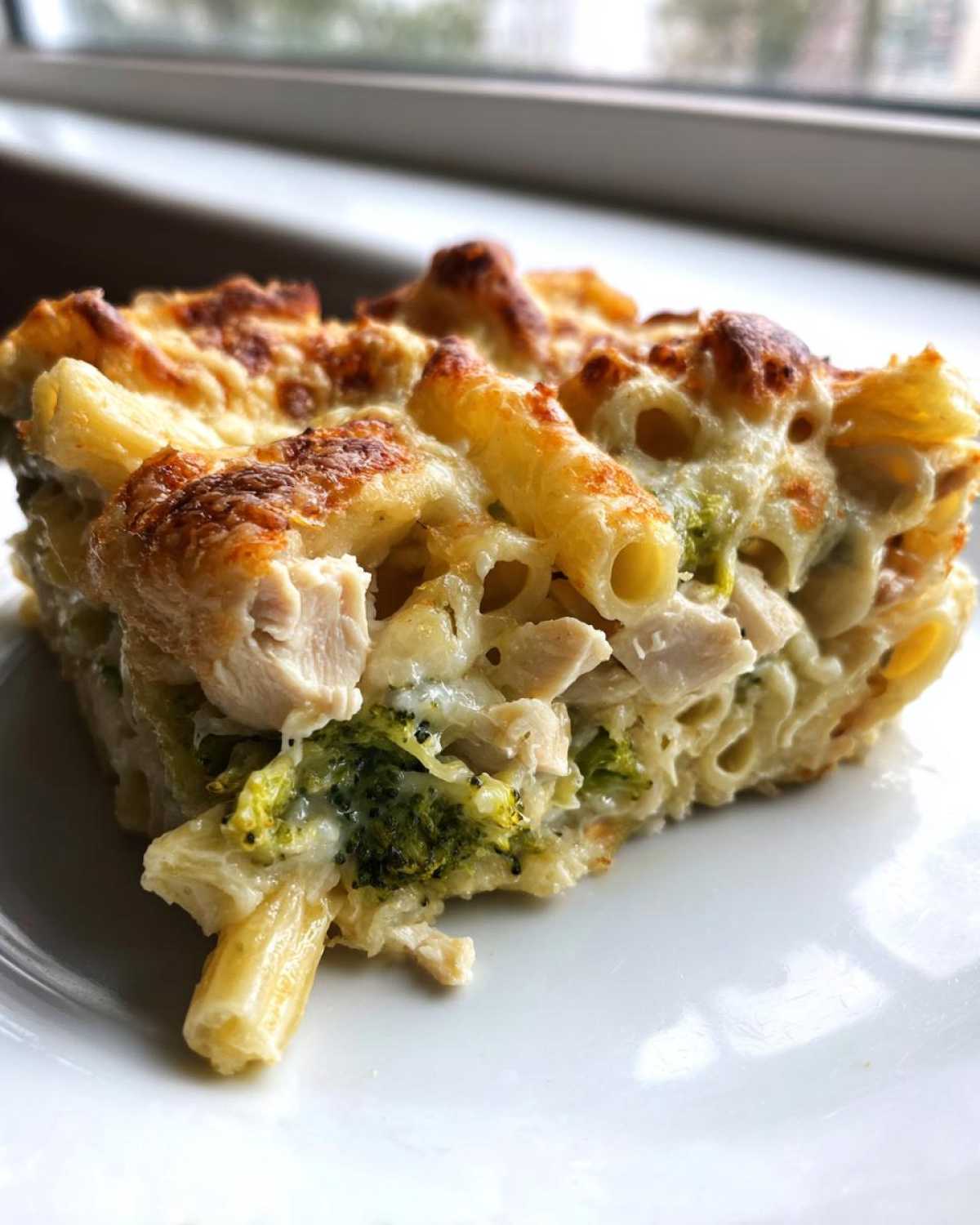 Chicken Broccoli Alfredo Pasta Bake - detail 3