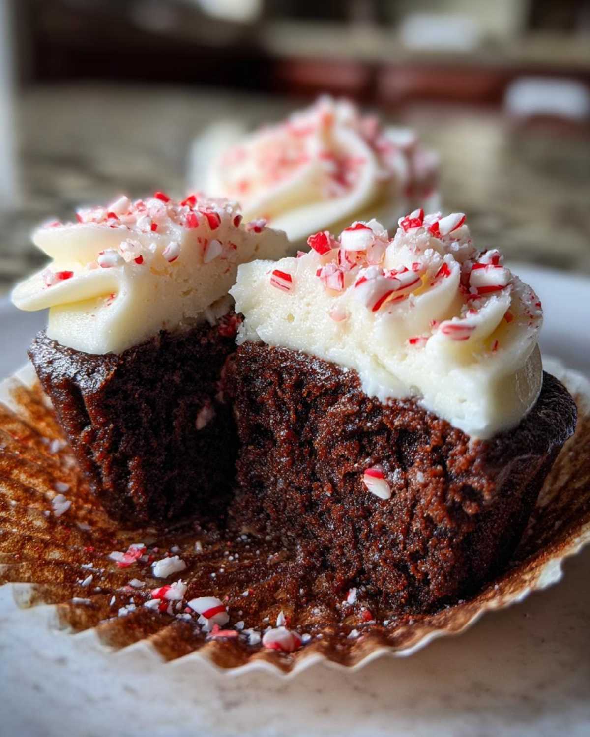 Chocolate Peppermint Cupcakes with Buttercream - detail 1