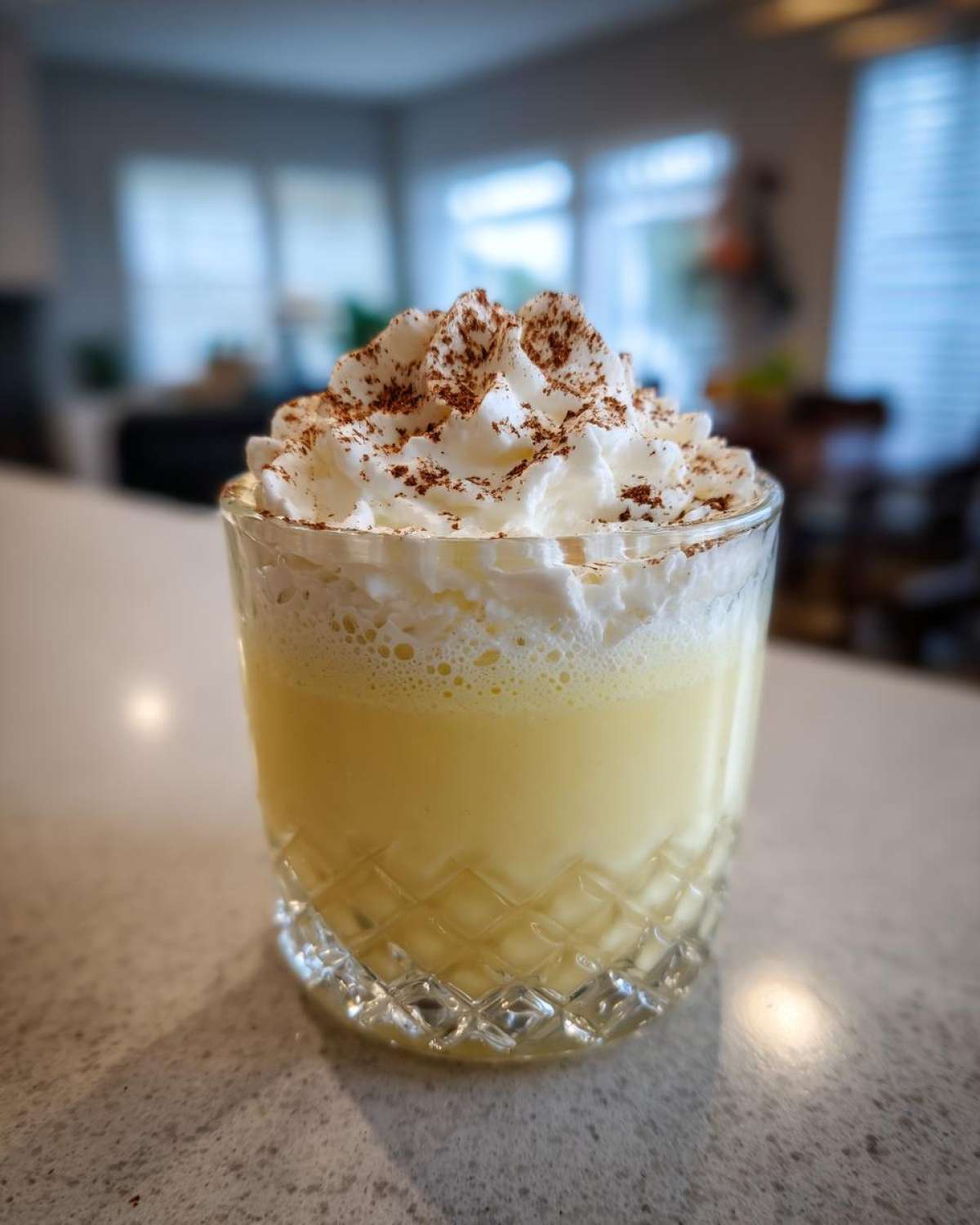 Classic Creamy Eggnog Punch Cocktail - detail 4