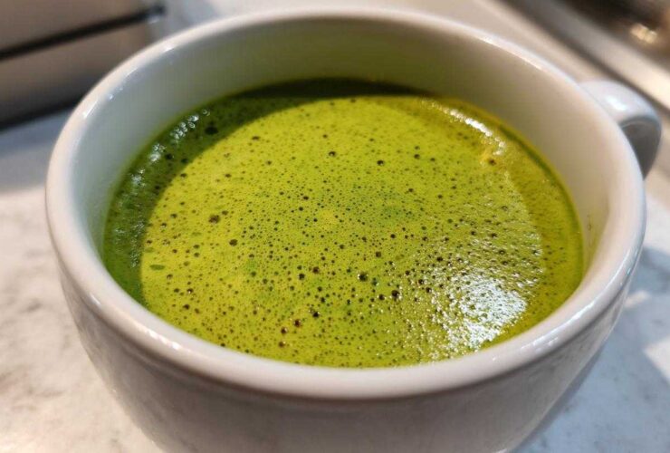 Detox Green Goddess Soup (Post-Holiday Cleanse)