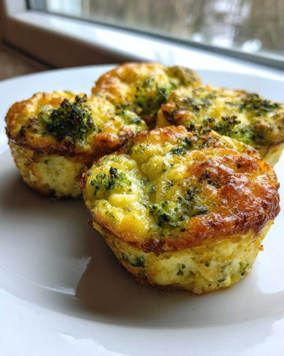 Egg Muffins with Broccoli Cheddar - detail 1