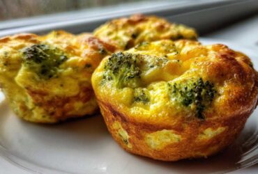 Egg Muffins with Broccoli Cheddar