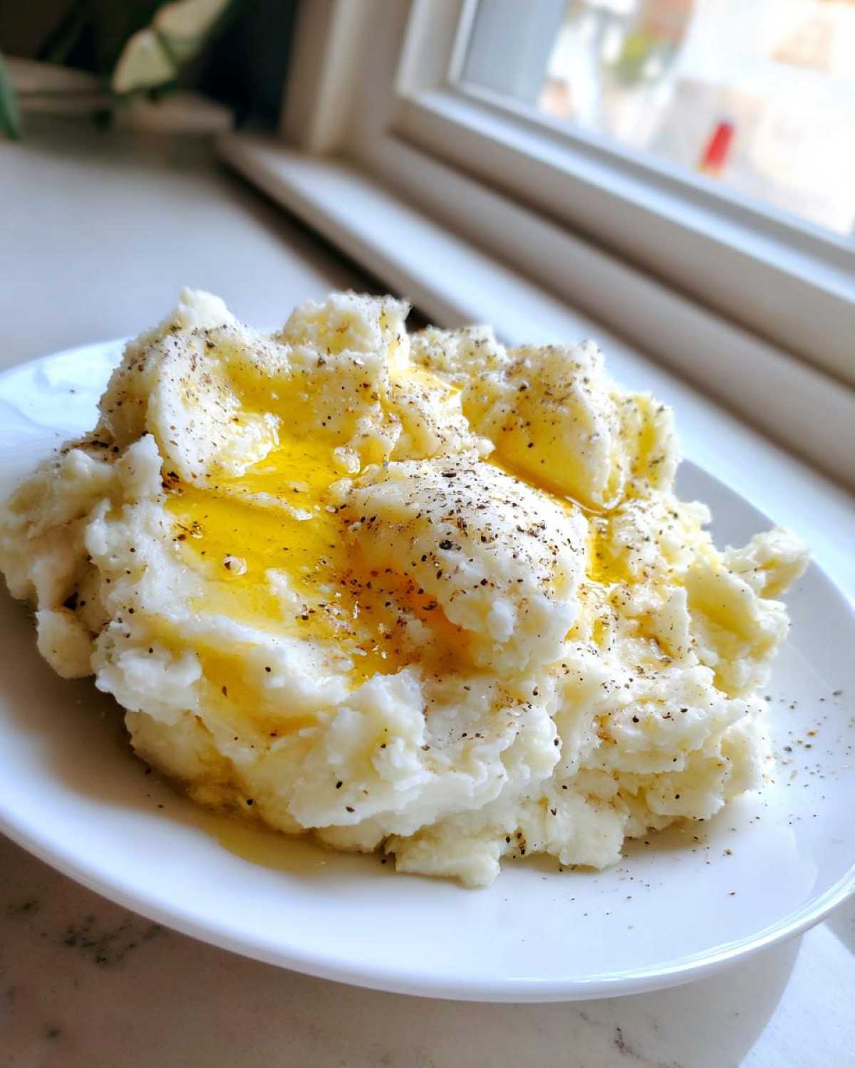 Garlic Mashed Potatoes with Butter - detail 1