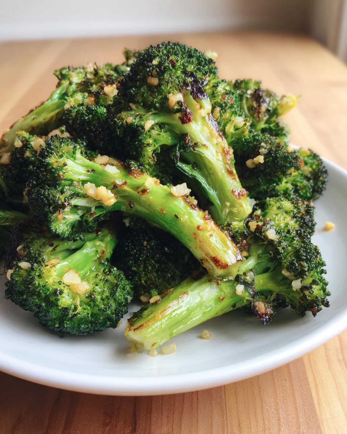 Garlic Roasted Broccoli That Actually Tastes Good - detail 3