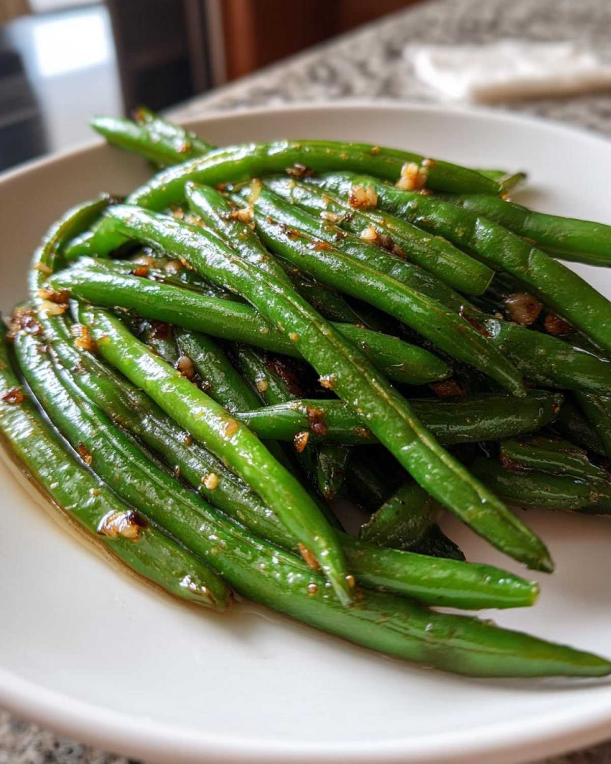 Garlic Sautéed Green Beans (Easy 10-Min Side) - detail 1