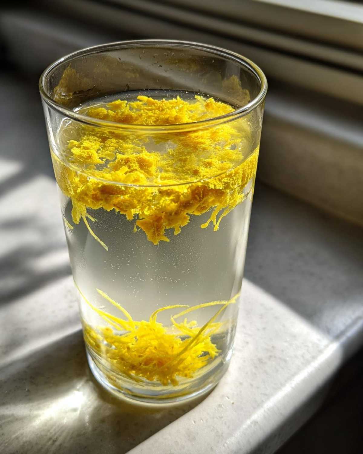 Metabolism-Boosting Lemon Ginger Detox Drink - detail 3