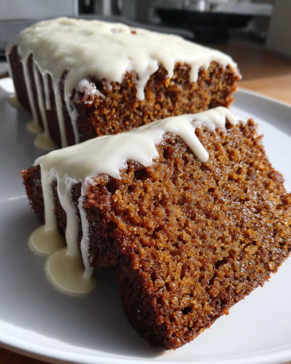 Molasses Gingerbread Loaf with Icing - detail 2