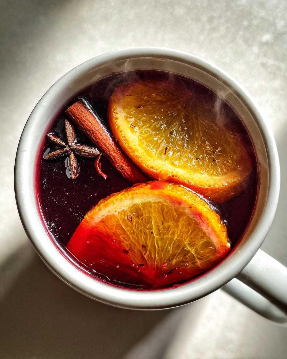 Mulled Wine with Orange & Spices (Winter Party Drink) - detail 3