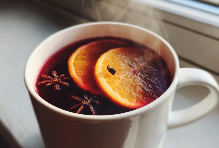 Mulled Wine with Orange & Spices (Winter Party Drink)