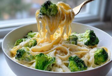 One Pot Alfredo with Broccoli