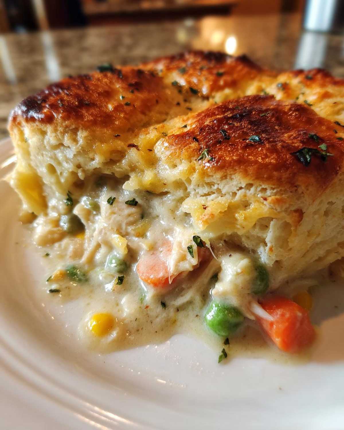 One Pot Chicken Pot Pie Bake - detail 2