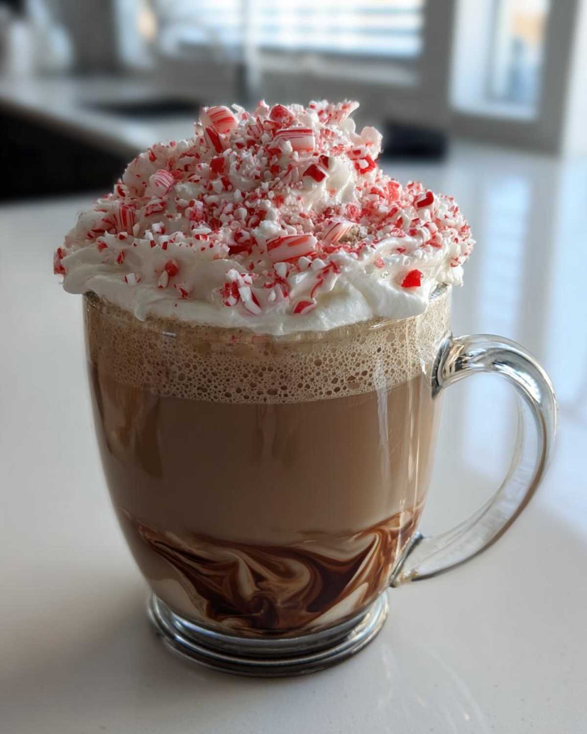 Peppermint Bark Latte with Whip - detail 2