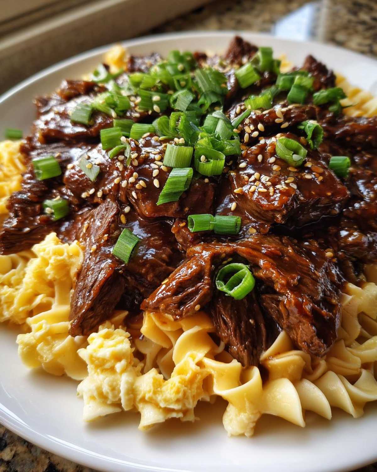 Slow Cooker Mongolian Beef with Noodles - detail 1