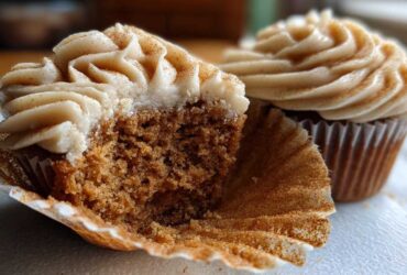 Spiced Chai Cupcakes with Frosting