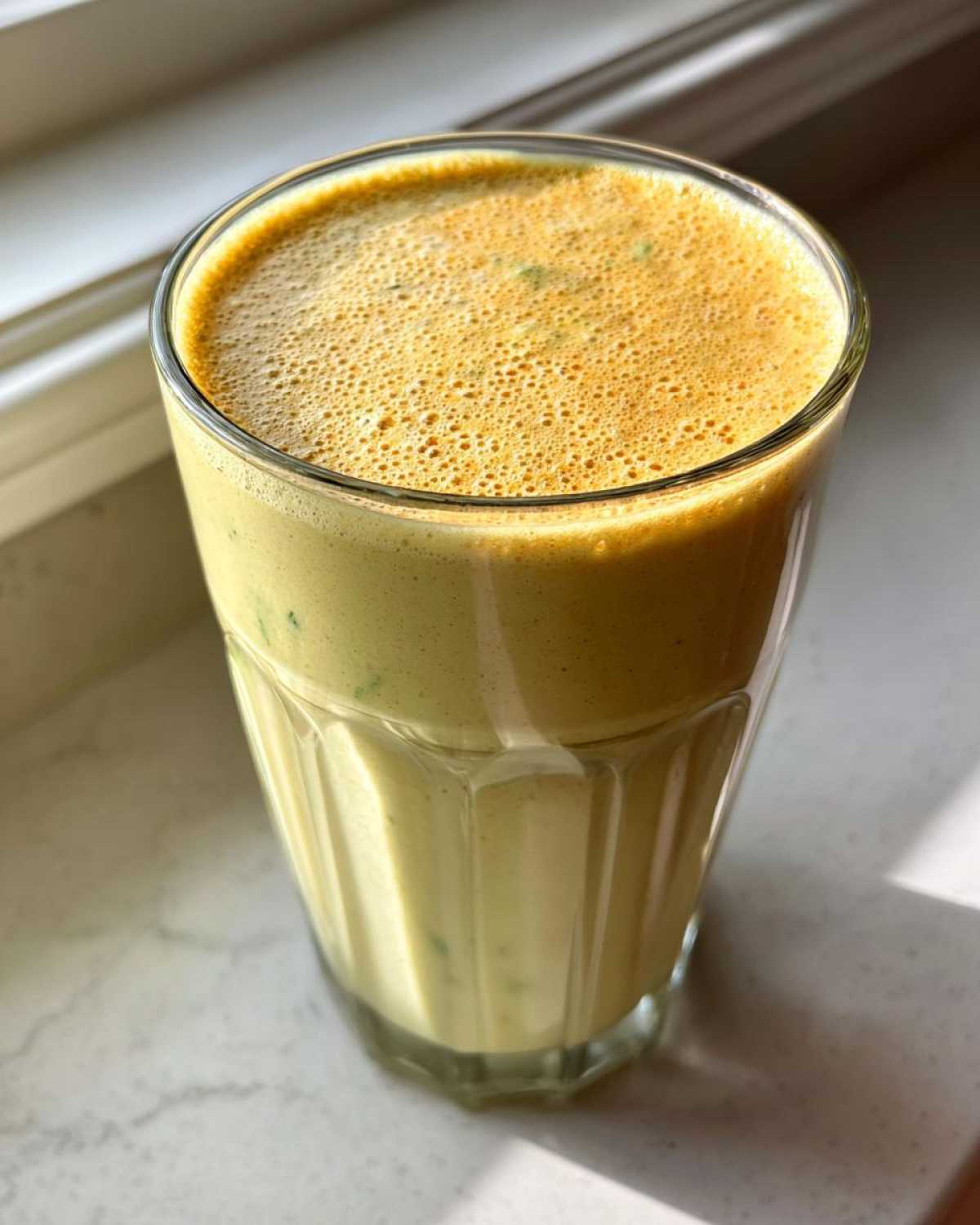 Spiced Pear Smoothie (Winter Detox Drink) - detail 4