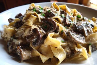 Vegan Mushroom Stroganoff (Creamy Dairy-Free Comfort)